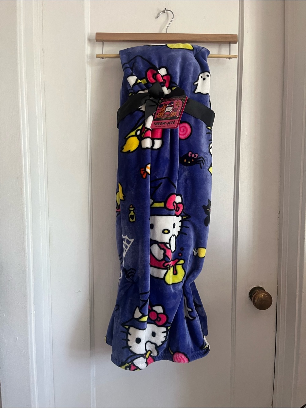 Hello Kitty Plush Halloween Witch Throw Blanket